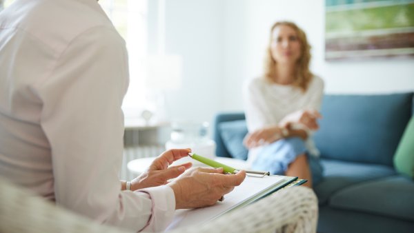 Gespräch Therapie Hilfe