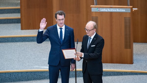 Wahl und Vereidigung von Ministerpräsident Hendrik Wüst