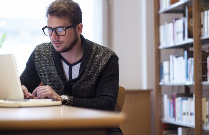 PHB Bibliothek Digitalisierung